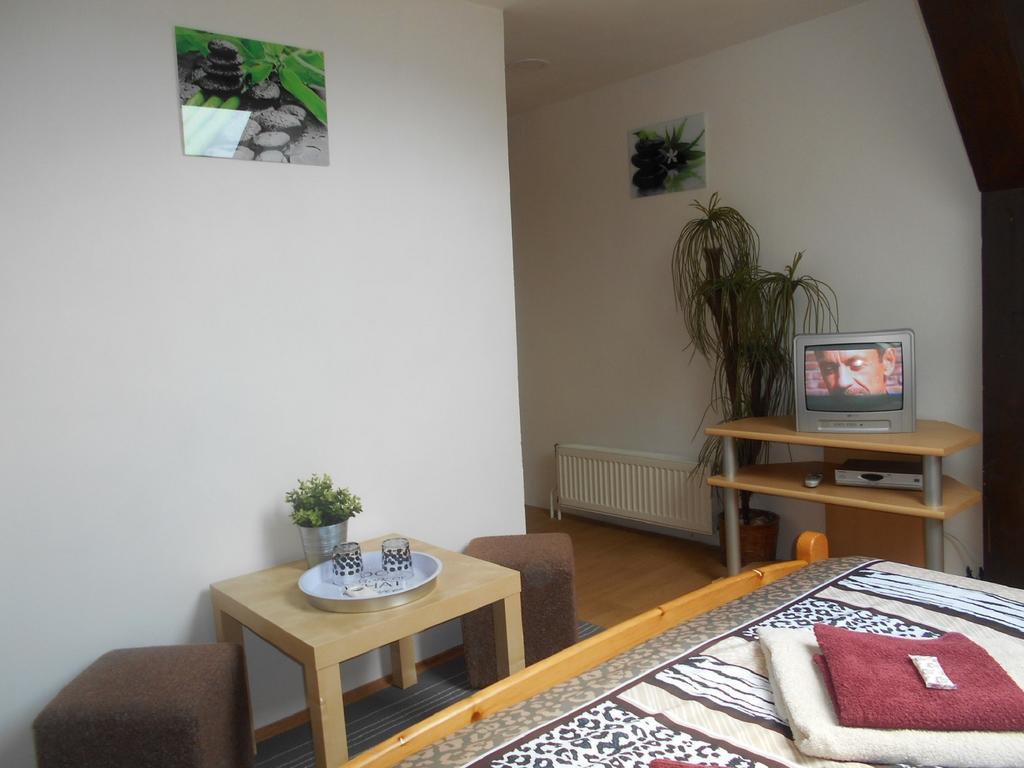 Pension A Restaurant Vesna - Ceske Svycarsko Srbská Kamenice Екстериор снимка