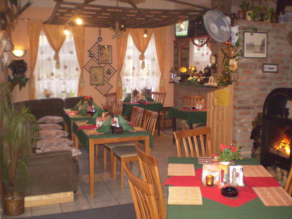 Pension A Restaurant Vesna - Ceske Svycarsko Srbská Kamenice Екстериор снимка
